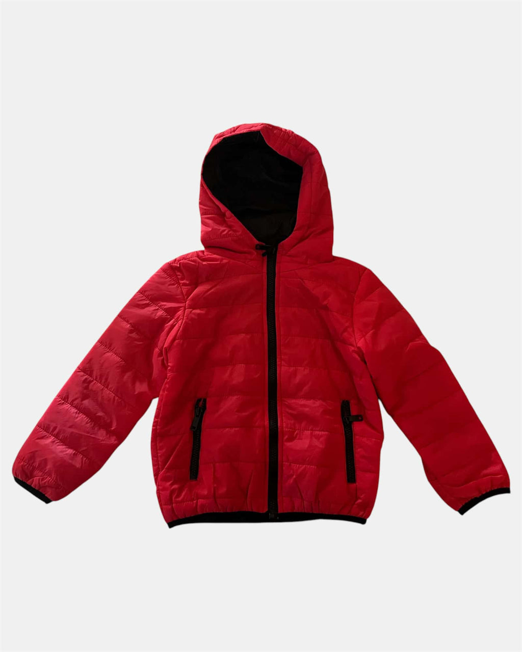 Rote Kapuzenjacke